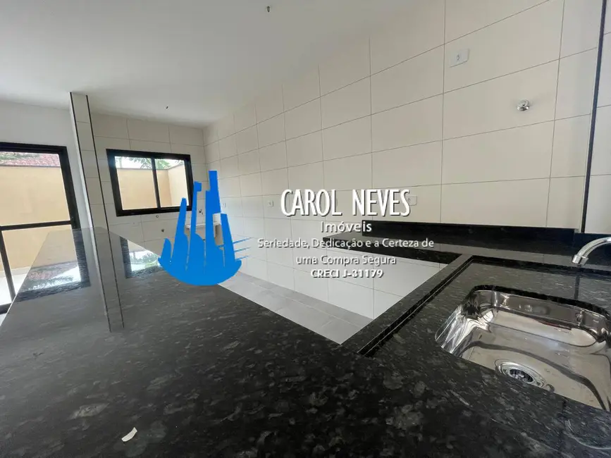 Foto 8 de Casa com 2 quartos à venda, 90m2 em Mongagua - SP