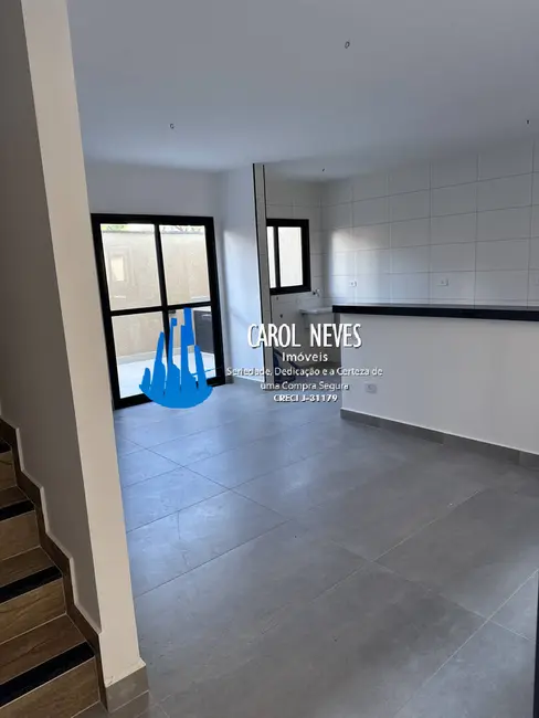 Foto 3 de Casa com 2 quartos à venda, 90m2 em Mongagua - SP