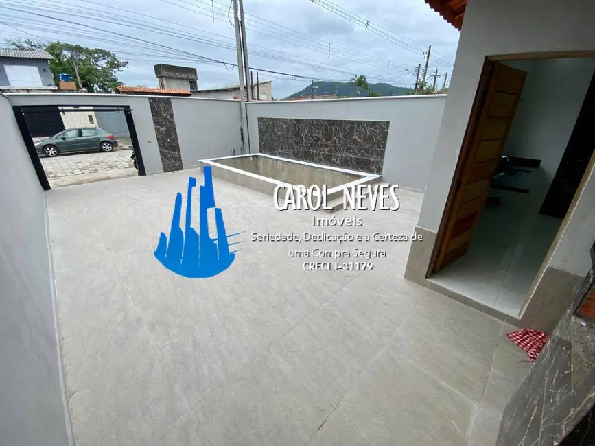 Foto 3 de Casa com 2 quartos à venda, 61m2 em Mongagua - SP