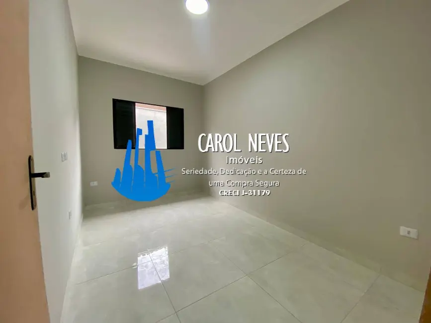 Foto 8 de Casa com 2 quartos à venda, 61m2 em Mongagua - SP