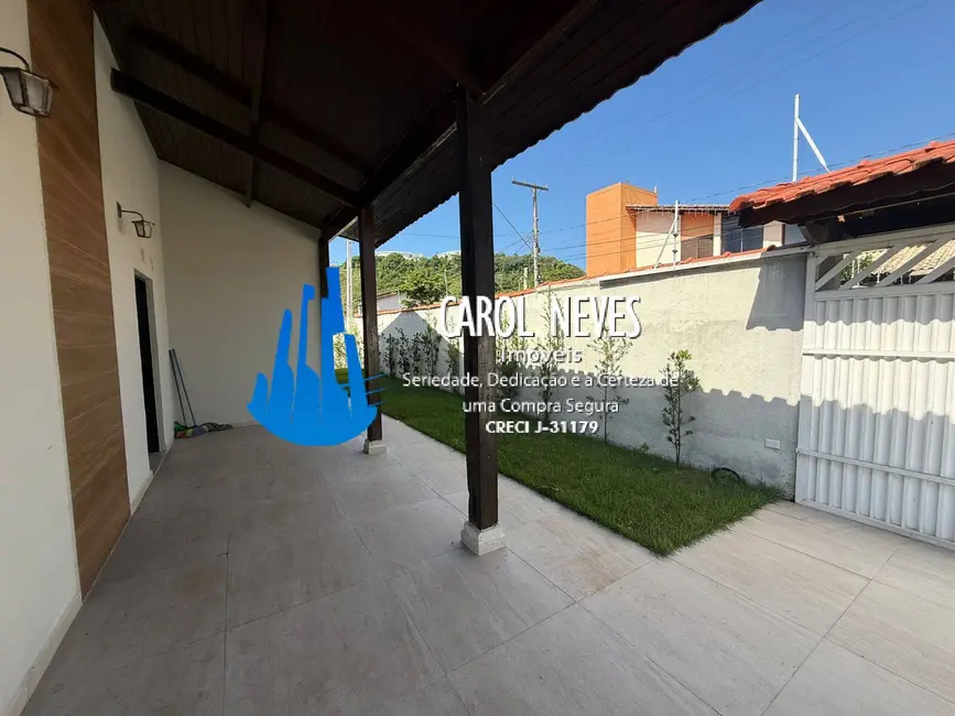 Foto 2 de Casa com 4 quartos à venda, 120m2 em Itanhaem - SP
