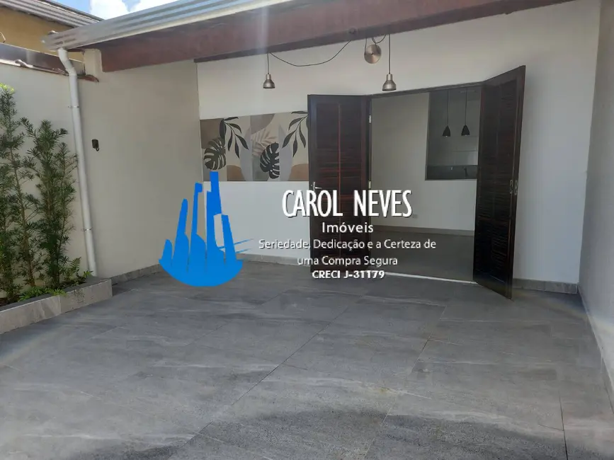 Foto 6 de Casa com 2 quartos à venda, 90m2 em Mongagua - SP