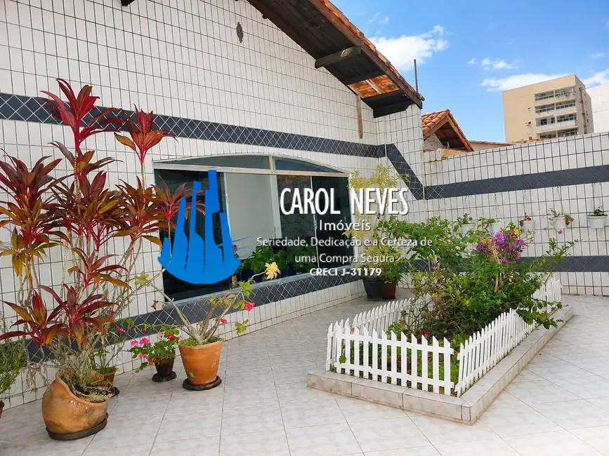 Foto 2 de Casa com 4 quartos à venda, 274m2 em Mongagua - SP