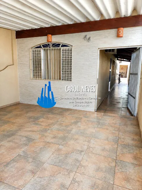 Casa com 2 quartos à venda, 68m2 em Cidade da Criança, Praia Grande - SP - imagem 2 Foto 2 de Casa com 2 quartos à venda, 68m2 em Cidade da Criança, Praia Grande - SP