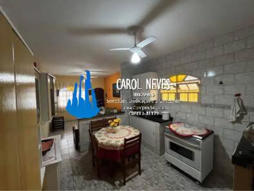 Foto 5 de Casa com 2 quartos à venda, 85m2 em Mongagua - SP