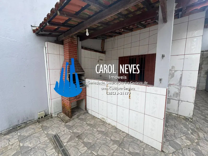 Foto 4 de Casa com 2 quartos à venda, 143m2 em Mongagua - SP