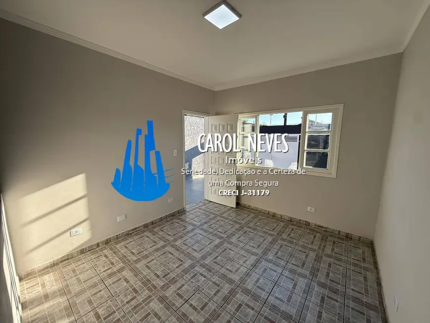 Foto 4 de Casa com 2 quartos à venda, 60m2 em Mongagua - SP