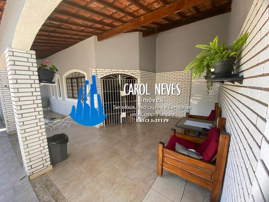 Foto 6 de Casa com 3 quartos para alugar, 158m2 em Itanhaem - SP