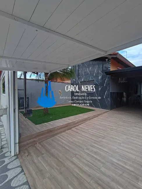 Foto 2 de Casa com 2 quartos à venda, 127m2 em Mongagua - SP