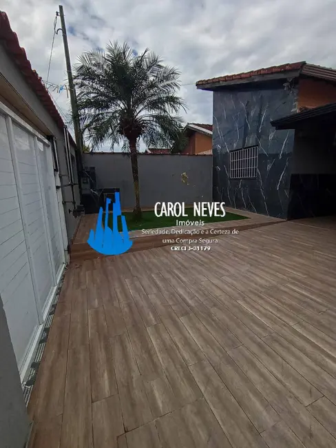 Foto 3 de Casa com 2 quartos à venda, 127m2 em Mongagua - SP