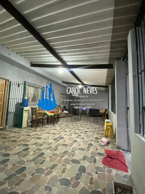 Casa com 1 quarto à venda, 300m2 em Itanhaem - SP - imagem 4 Foto 4 de Casa com 1 quarto à venda, 300m2 em Itanhaem - SP