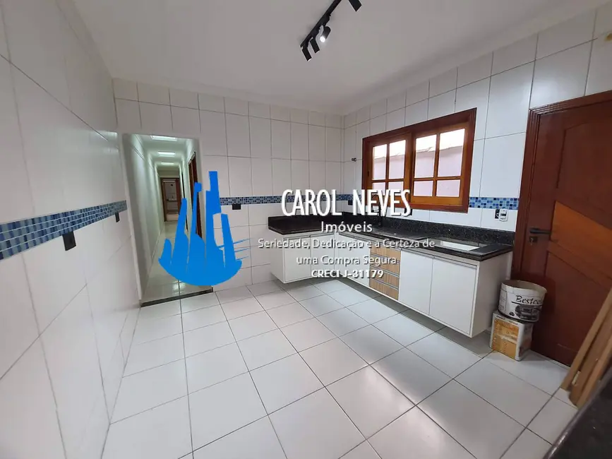 Foto 9 de Casa com 3 quartos à venda, 124m2 em Maracanã, Praia Grande - SP