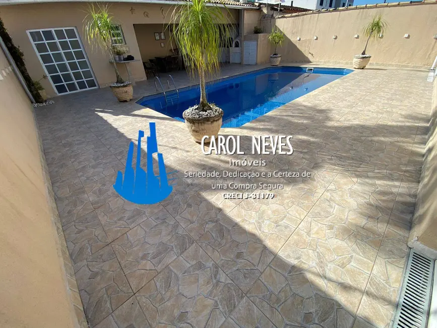 Foto 3 de Casa com 4 quartos à venda, 384m2 em Flórida, Praia Grande - SP