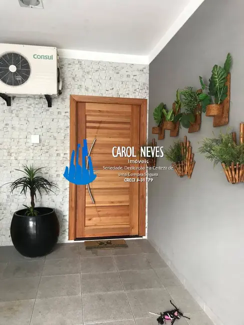 Foto 2 de Sobrado com 4 quartos à venda, 172m2 em Boqueirão, Praia Grande - SP