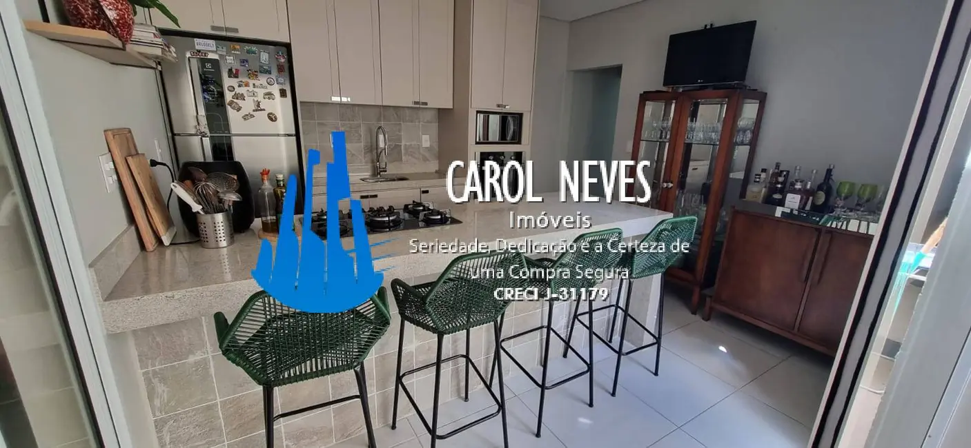 Sobrado com 3 quartos à venda, 100m2 em Canto do Forte, Praia Grande - SP - imagem 1 Foto 1 de Sobrado com 3 quartos à venda, 100m2 em Canto do Forte, Praia Grande - SP