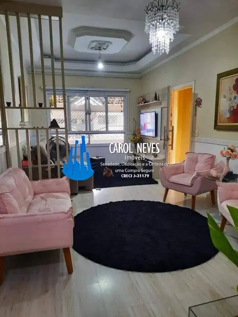 Sobrado com 3 quartos à venda, 137m2 em Guilhermina, Praia Grande - SP - imagem 3 Foto 3 de Sobrado com 3 quartos à venda, 137m2 em Guilhermina, Praia Grande - SP