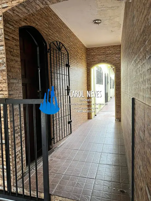 Casa com 2 quartos à venda, 150m2 em Guilhermina, Praia Grande - SP - imagem 2 Foto 2 de Casa com 2 quartos à venda, 150m2 em Guilhermina, Praia Grande - SP