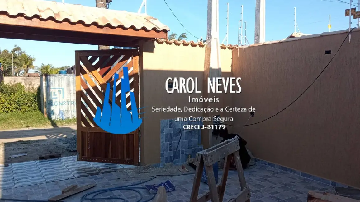 Foto 2 de Casa com 2 quartos à venda, 68m2 em Itanhaem - SP