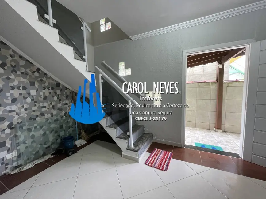 Foto 9 de Sobrado com 3 quartos à venda, 240m2 em Mongagua - SP