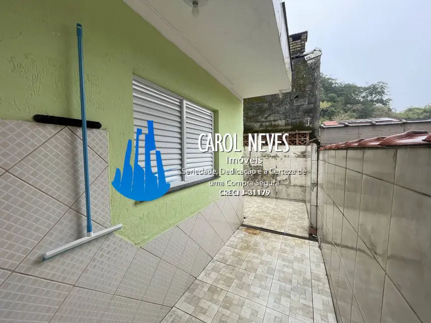 Foto 3 de Sobrado com 3 quartos à venda, 240m2 em Mongagua - SP