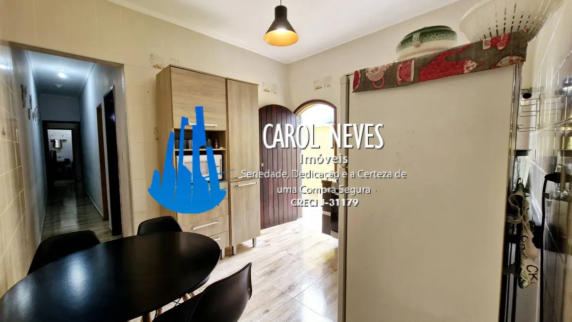 Foto 8 de Casa com 2 quartos à venda, 85m2 em Praia Grande - SP