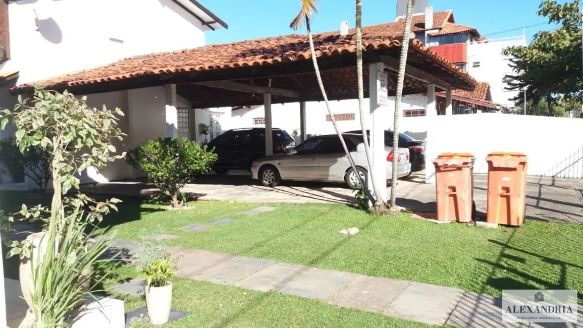 Foto 4 de Casa com 2 quartos à venda, 100m2 em Canasvieiras, Florianopolis - SC