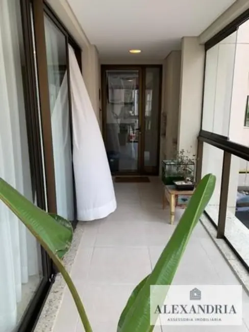 Apartamento com 3 quartos à venda, 123m2 em Córrego Grande, Florianopolis - SC - imagem 5 Foto 5 de Apartamento com 3 quartos à venda, 123m2 em Córrego Grande, Florianopolis - SC