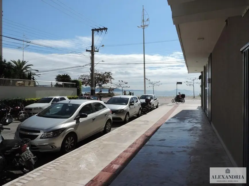 Apartamento com 3 quartos à venda, 140m2 em Centro, Balneario Camboriu - SC - imagem 2 Foto 2 de Apartamento com 3 quartos à venda, 140m2 em Centro, Balneario Camboriu - SC