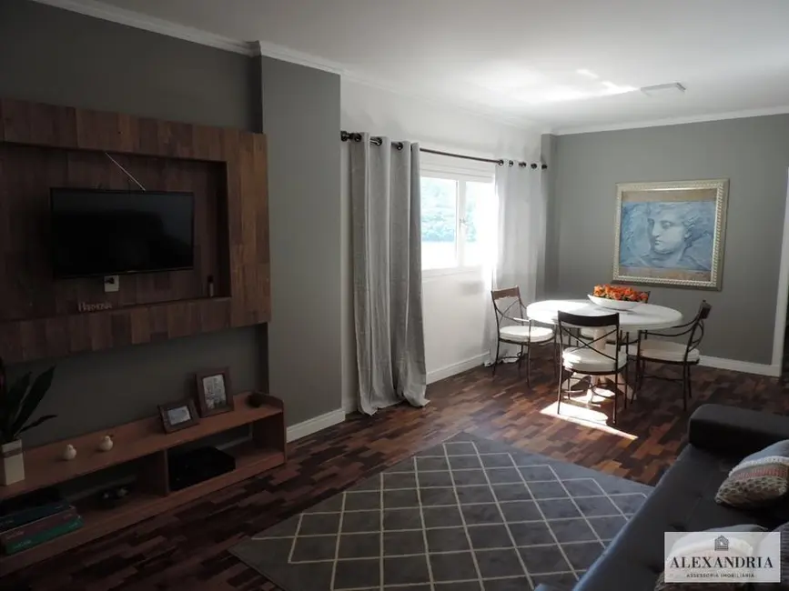 Apartamento com 3 quartos à venda, 140m2 em Centro, Balneario Camboriu - SC - imagem 4 Foto 4 de Apartamento com 3 quartos à venda, 140m2 em Centro, Balneario Camboriu - SC