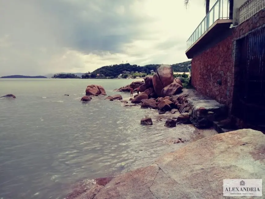 Casa com 5 quartos à venda, 400m2 em Sambaqui, Florianopolis - SC - imagem 7 Foto 7 de Casa com 5 quartos à venda, 400m2 em Sambaqui, Florianopolis - SC