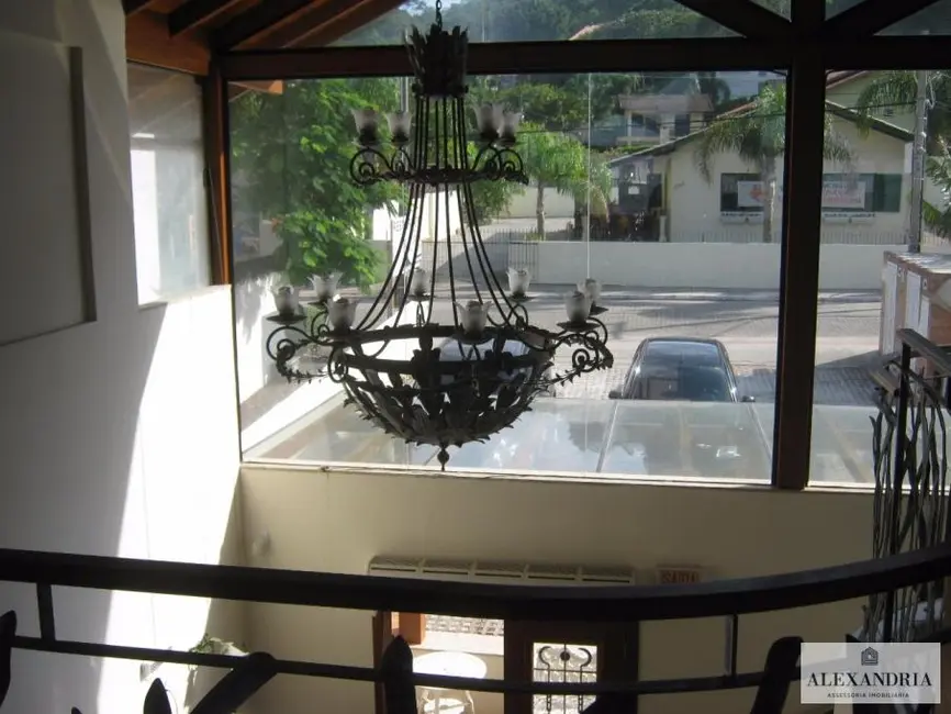 Casa à venda em Sambaqui, Florianopolis - SC - imagem 9 Foto 9 de Casa à venda em Sambaqui, Florianopolis - SC