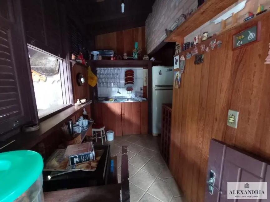 Foto 4 de Casa com 3 quartos à venda, 360m2 em Sambaqui, Florianopolis - SC