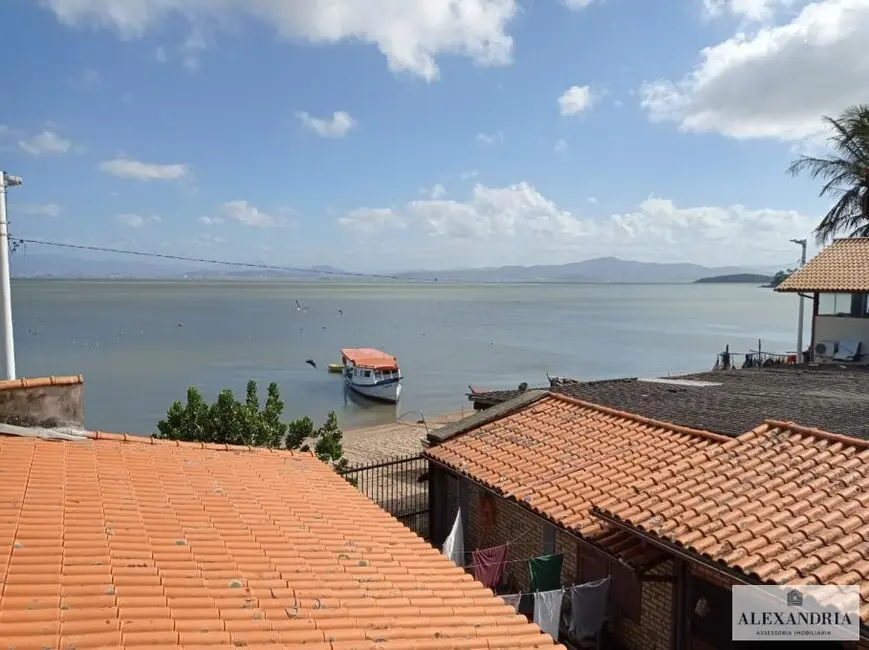 Foto 3 de Casa com 3 quartos à venda, 360m2 em Sambaqui, Florianopolis - SC