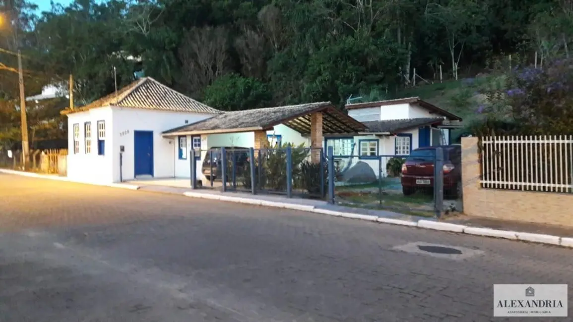 Casa com 4 quartos à venda, 800m2 em Sambaqui, Florianopolis - SC - imagem 5 Foto 5 de Casa com 4 quartos à venda, 800m2 em Sambaqui, Florianopolis - SC