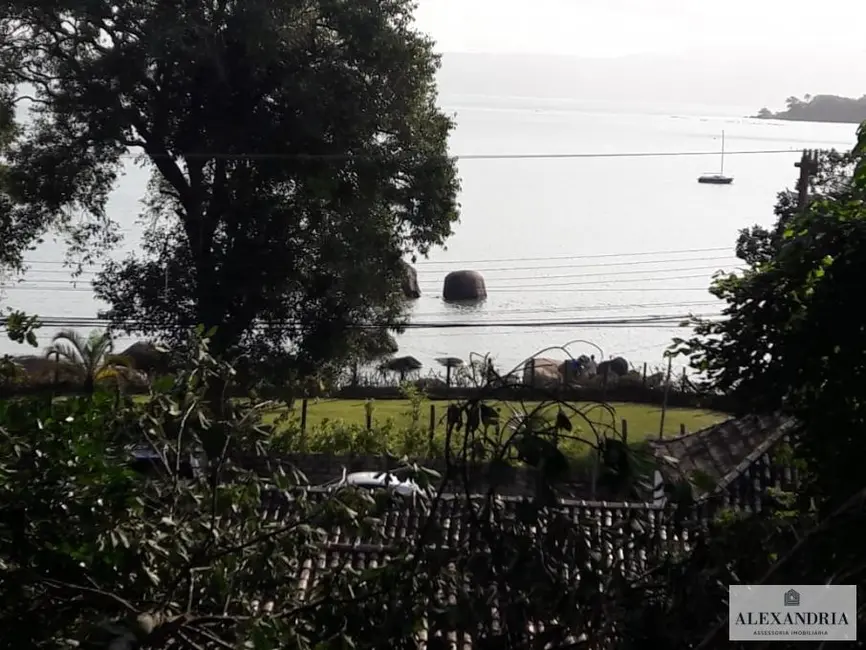 Casa com 4 quartos à venda, 800m2 em Sambaqui, Florianopolis - SC - imagem 4 Foto 4 de Casa com 4 quartos à venda, 800m2 em Sambaqui, Florianopolis - SC