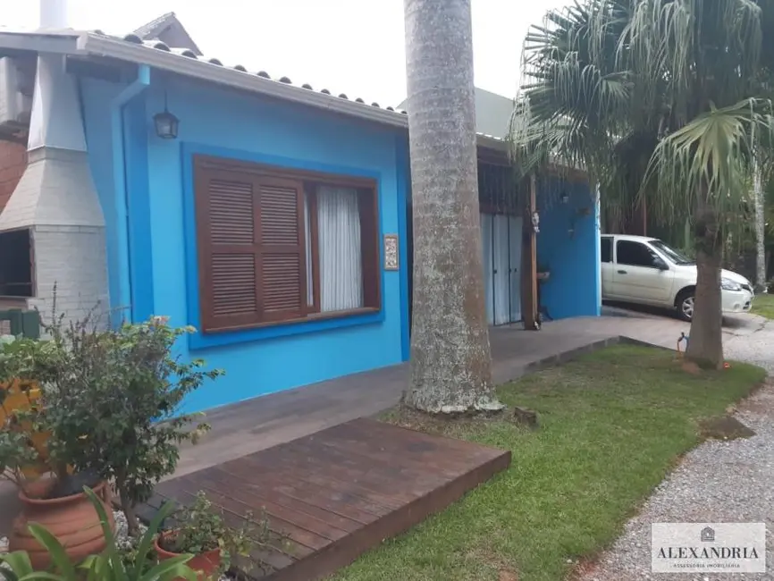 Foto 1 de Casa de Condomínio com 3 quartos à venda em Cachoeira do Bom Jesus, Florianopolis - SC