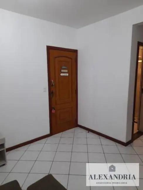 Foto 2 de Apartamento com 2 quartos à venda, 80m2 em Praia Comprida, Sao Jose - SC