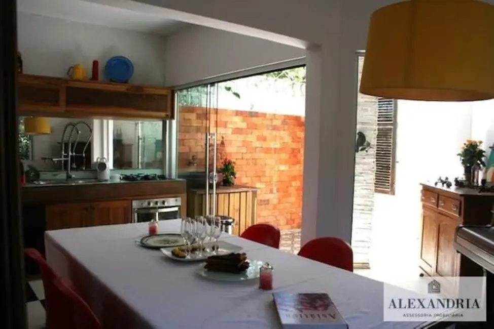 Foto 7 de Casa com 2 quartos à venda, 105m2 em Sambaqui, Florianopolis - SC