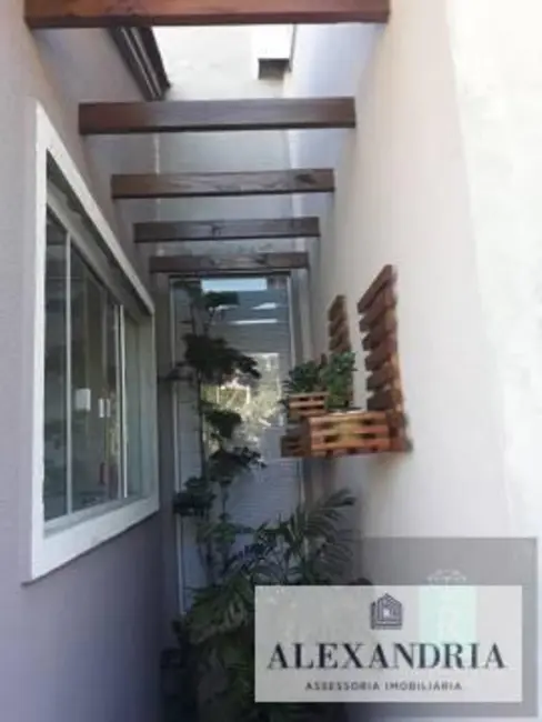 Foto 6 de Casa com 3 quartos à venda, 420m2 em Sambaqui, Florianopolis - SC