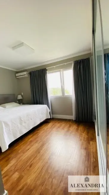 Apartamento com 4 quartos à venda, 230m2 em Centro, Florianopolis - SC - imagem 7 Foto 7 de Apartamento com 4 quartos à venda, 230m2 em Centro, Florianopolis - SC