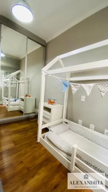 Apartamento com 4 quartos à venda, 230m2 em Centro, Florianopolis - SC - imagem 9 Foto 9 de Apartamento com 4 quartos à venda, 230m2 em Centro, Florianopolis - SC