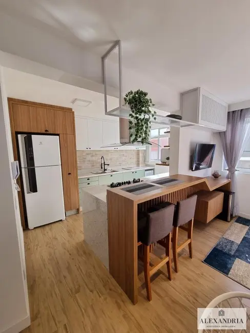 Apartamento com 2 quartos à venda, 76m2 em Centro, Florianopolis - SC - imagem 5 Foto 5 de Apartamento com 2 quartos à venda, 76m2 em Centro, Florianopolis - SC