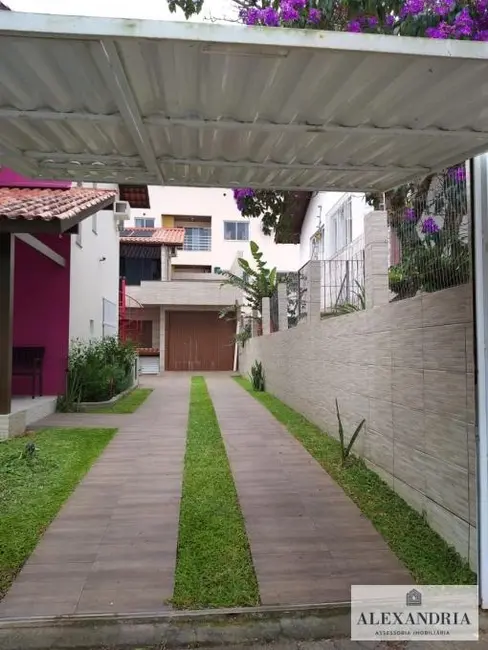 Foto 3 de Casa com 5 quartos à venda, 300m2 em Canasvieiras, Florianopolis - SC