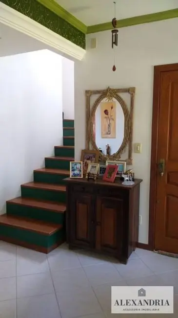 Foto 9 de Casa com 5 quartos à venda, 300m2 em Canasvieiras, Florianopolis - SC