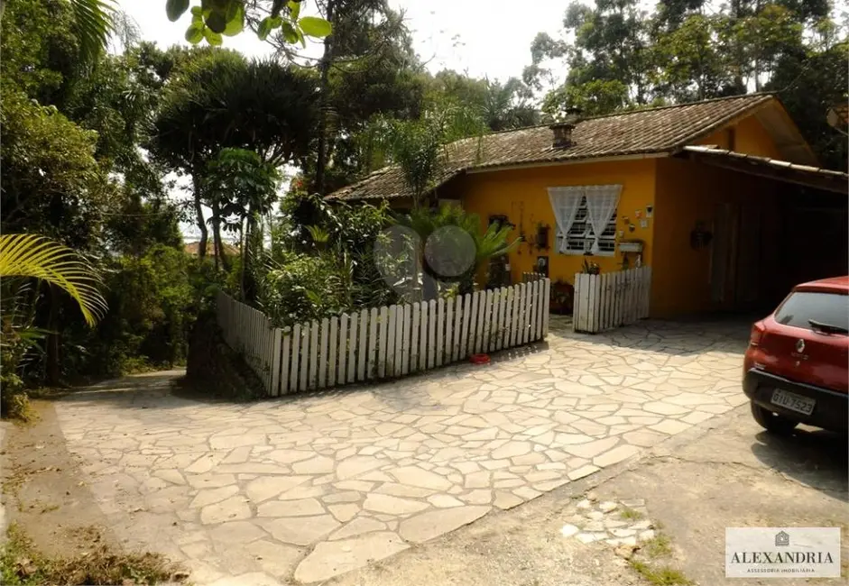 Fazenda / Haras com 4 quartos à venda, 22653m2 em Sambaqui, Florianopolis - SC - imagem 3 Foto 3 de Fazenda / Haras com 4 quartos à venda, 22653m2 em Sambaqui, Florianopolis - SC