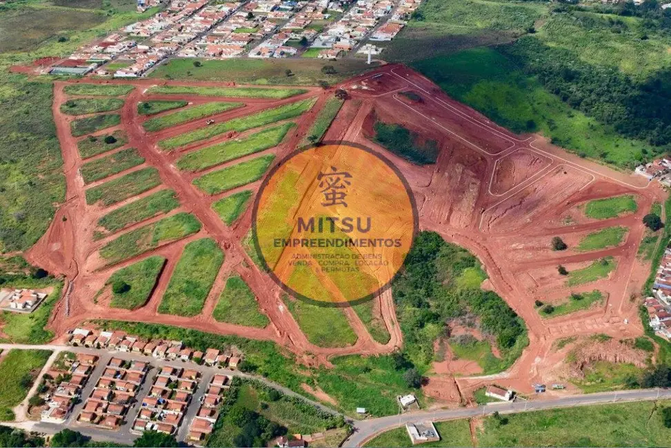 Foto 1 de Terreno / Lote à venda, 1020m2 em Campo Belo - MG