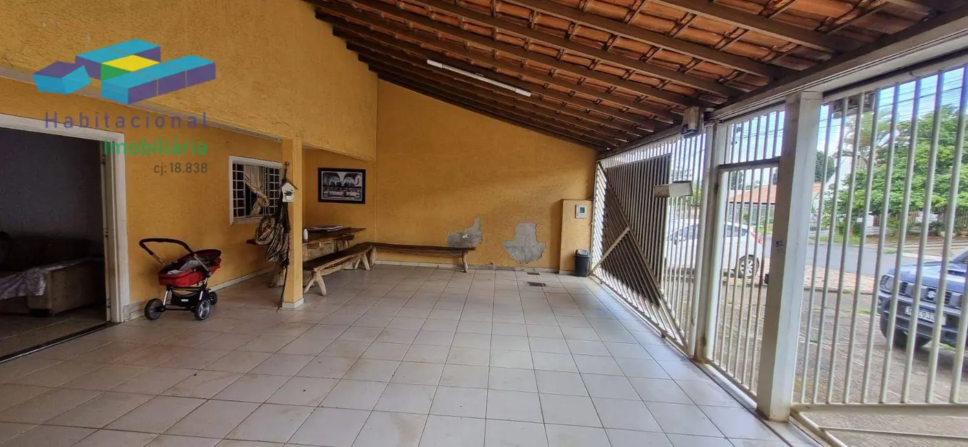 Casa com 2 quartos à venda, 350m2 em Taguatinga - DF - imagem 6 Foto 6 de Casa com 2 quartos à venda, 350m2 em Taguatinga - DF