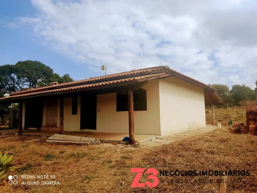 Foto 1 de Chácara com 3 quartos à venda, 1000m2 em Botucatu - SP