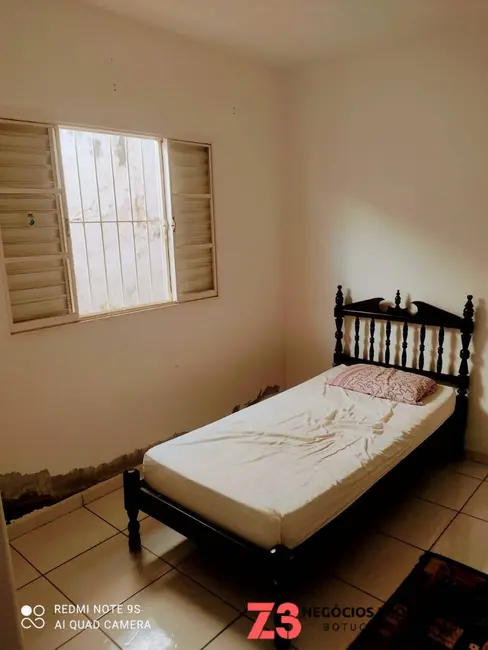 Foto 9 de Casa com 3 quartos à venda, 400m2 em Centro, Botucatu - SP