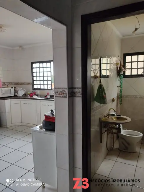 Foto 8 de Casa com 3 quartos à venda, 300m2 em Jardim Bom Pastor, Botucatu - SP
